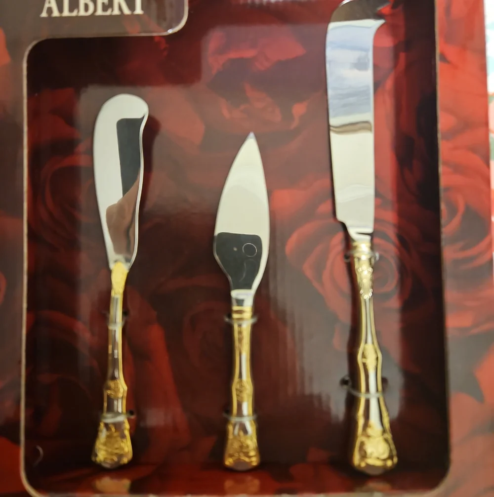 Royal Albert Old Country Roses Stainless Steel Cheese Set